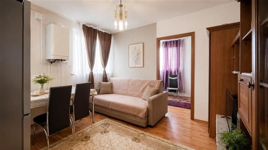 Apartament cu 2 camere nedecomandat, mobilat în Ady