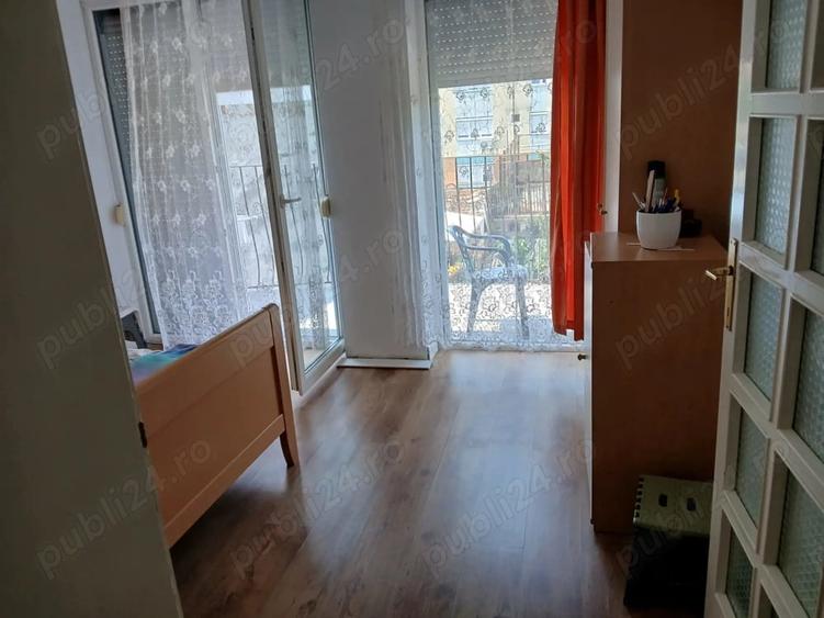Casă cu 4 camere cu Teren 128 Mp în Central