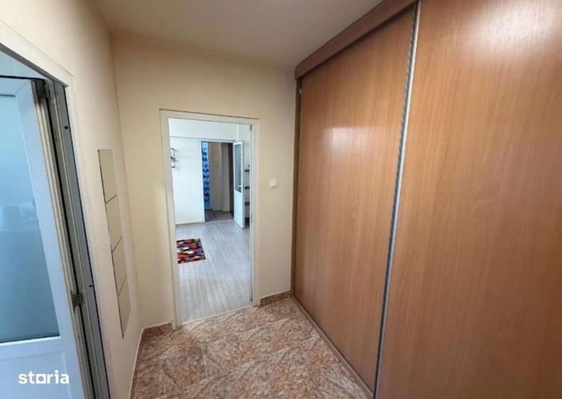Apartament cu 2 camere semidecomandat, mobilat în Pantelimon