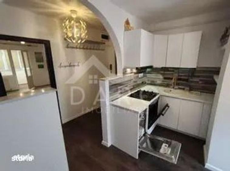 Apartament cu 3 camere decomandat în Tudor