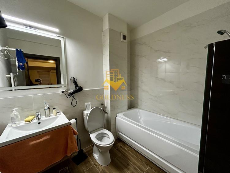 Apartament cu 3 camere semidecomandat, mobilat în Florești