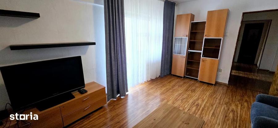 Apartament cu 2 camere decomandat în Republicii