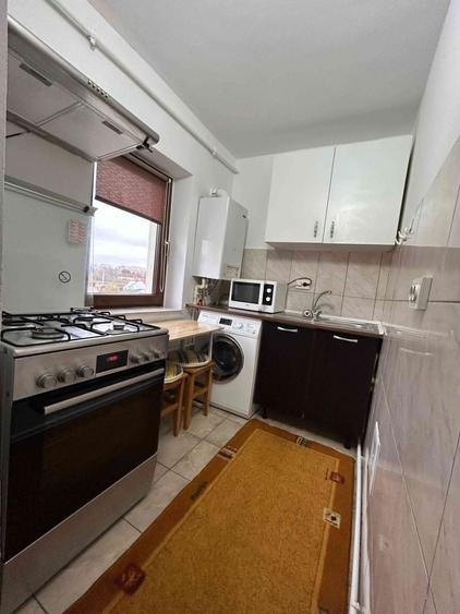 Garsonieră decomandată în Central