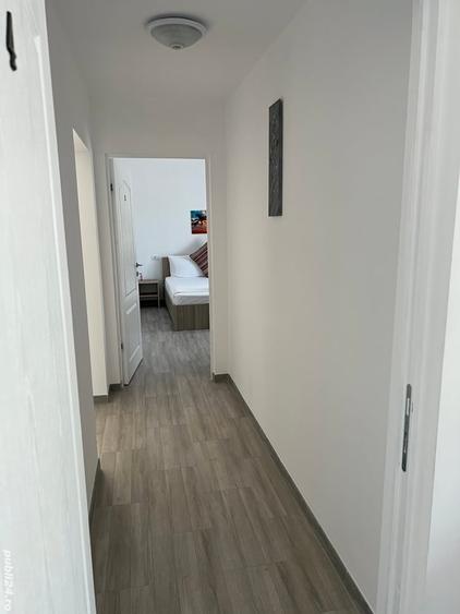 Casă cu 4 camere în Corbu