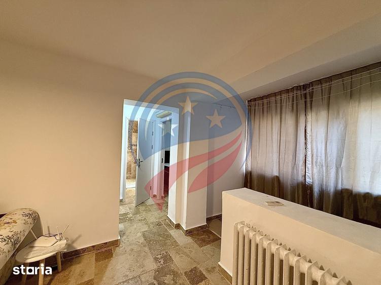Apartament cu 3 camere în 1 Mai