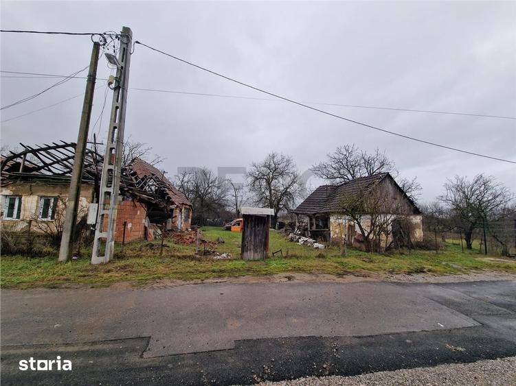 Casă cu 4 camere cu Teren 4600 Mp în Gepiu
