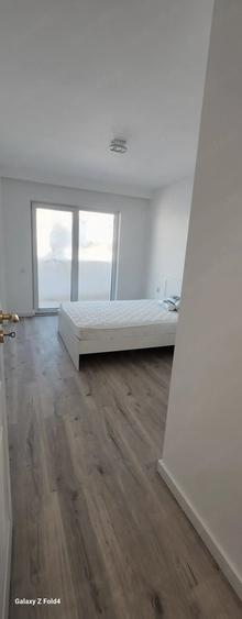 Apartament cu 2 camere decomandat în Florești