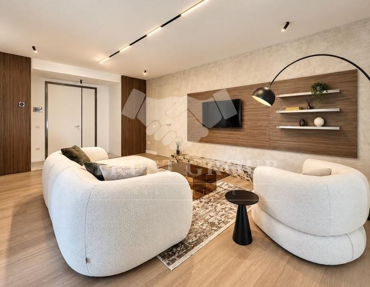 Apartament cu 4 camere decomandat, mobilat în Aviatorilor