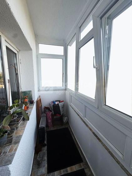 Apartament cu 3 camere decomandat, mobilat în Tătărași