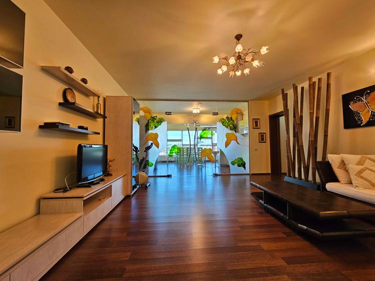 Apartament cu 3 camere semidecomandat, mobilat în Calea Plevnei