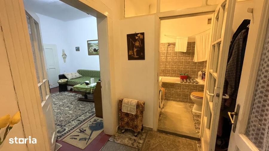 Casă cu 2 camere cu Teren 300 Mp în Mărăști