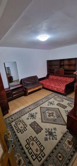 Casă cu 2 camere în Central
