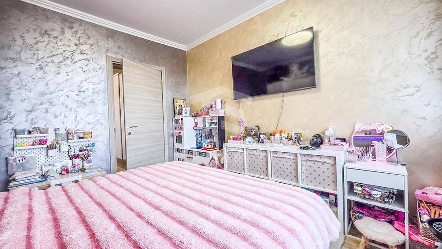 Apartament cu 3 camere decomandat în Prelungirea Ghencea