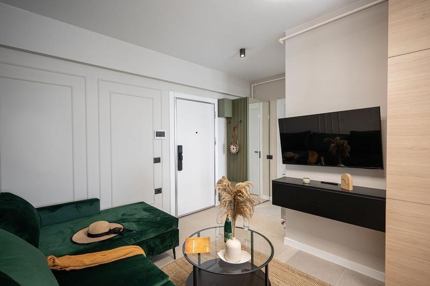 Apartament cu 2 camere decomandat în Mamaia-Sat