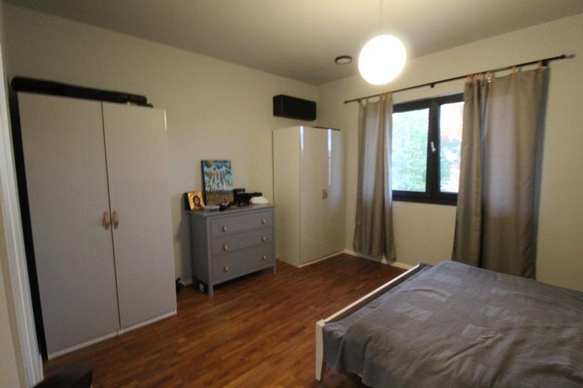 Casă cu 5 camere cu Teren 600 Mp în Corbeanca