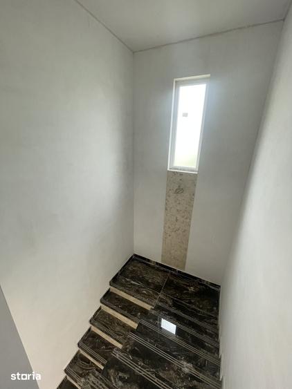 Casă cu 4 camere cu Teren 250 Mp în Clinceni