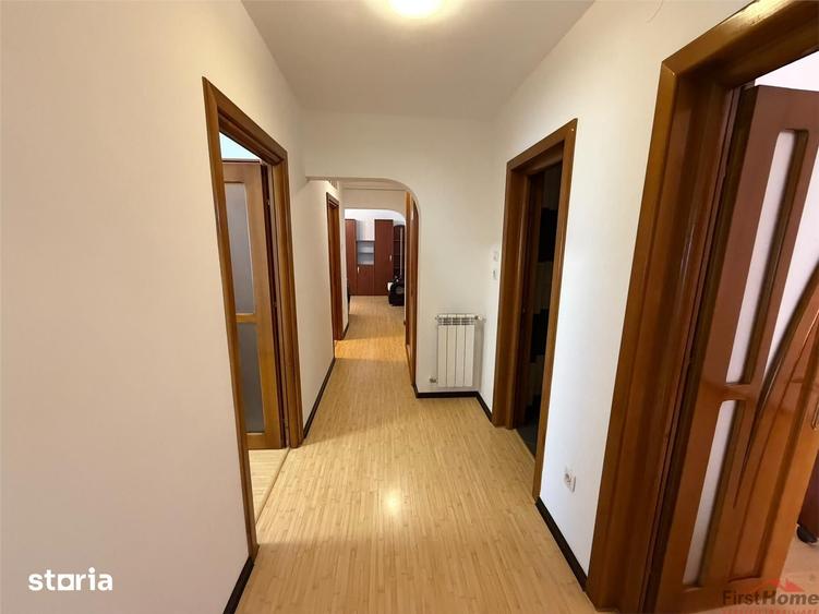 Apartament cu 4 camere în Central