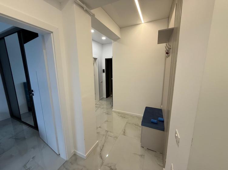 Apartament cu 2 camere decomandat, mobilat în Tomis Nord