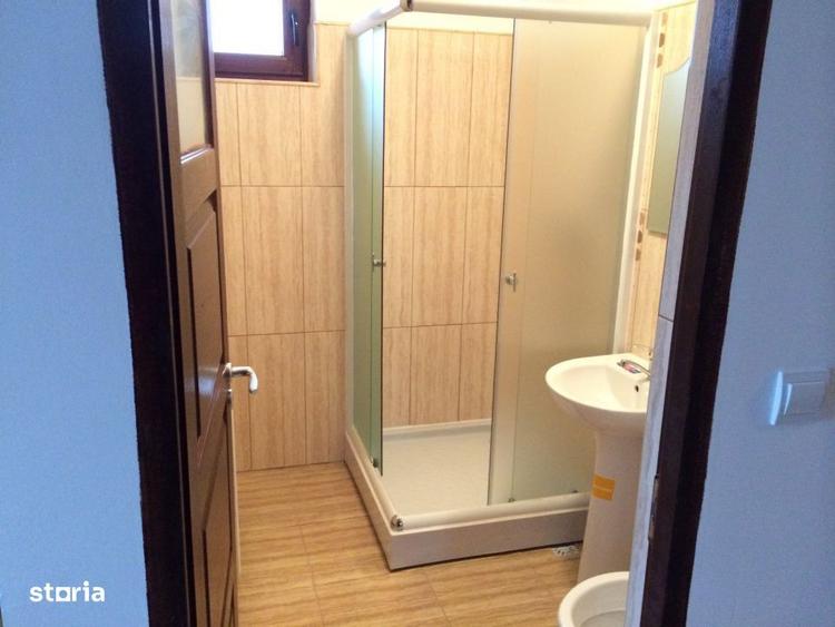 Apartament cu 3 camere, mobilat în Central — fotografia 3