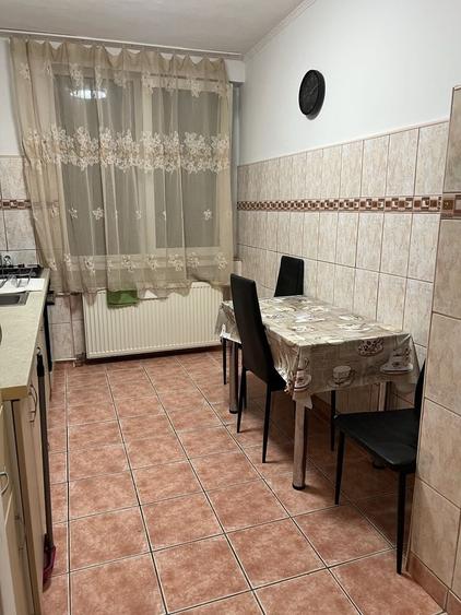 Apartament cu 2 camere decomandat în Decebal