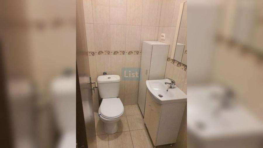 Apartament cu 3 camere semidecomandat, mobilat în Florești