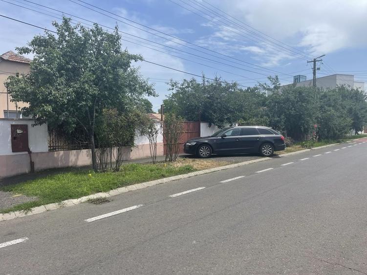 Casă cu 3 camere în Subcetate