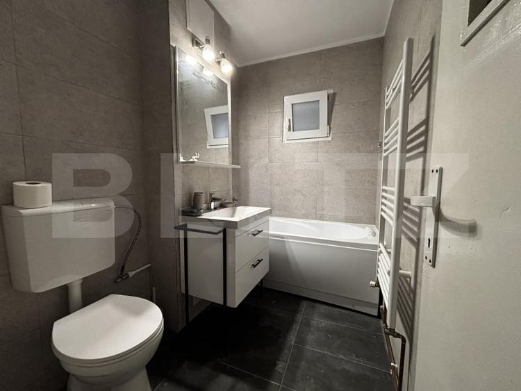 Apartament cu 3 camere decomandat, mobilat în Aradului