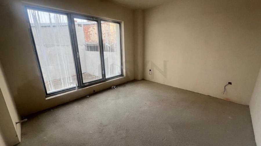 Apartament cu 3 camere decomandat în Bd. Laminorului