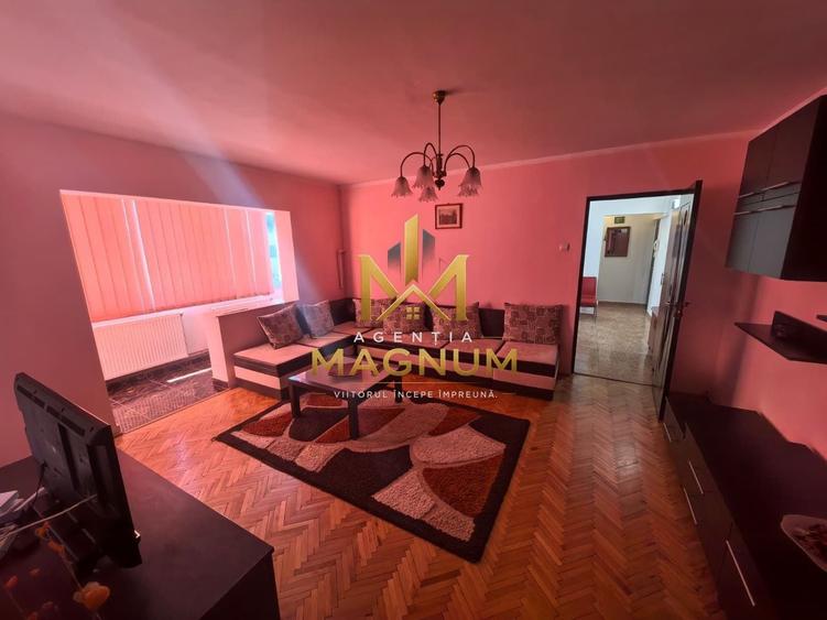 Apartament cu 3 camere semidecomandat, mobilat în Gării