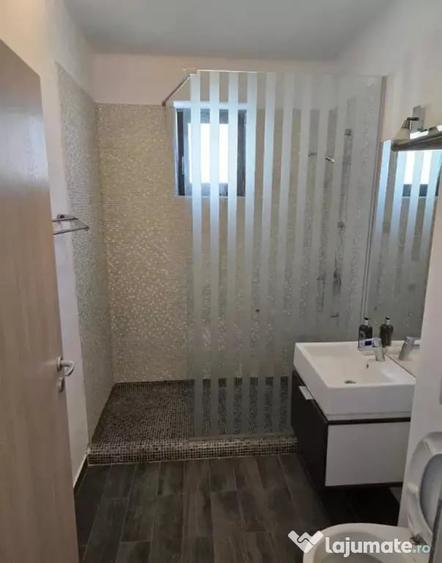 Apartament cu 2 camere decomandat în Centrul Istoric