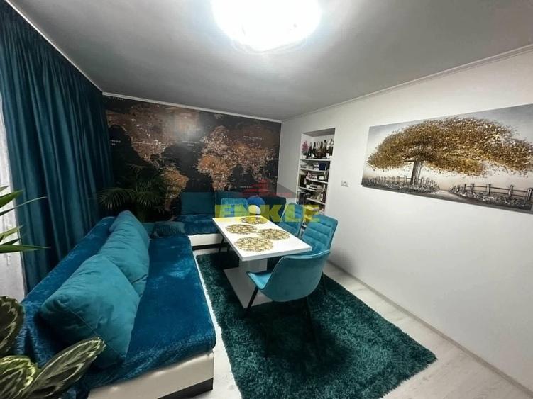 Apartament cu 2 camere decomandat în Central
