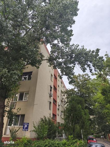 Apartament cu 3 camere în Rahova