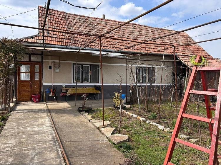 Casa de vanzare - 2