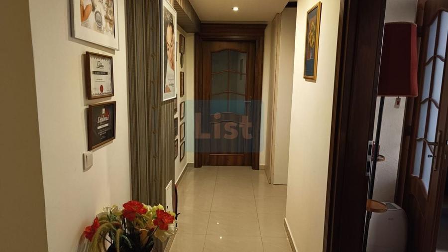 Spațiu comercial, de 107.30000305176 mp, în Centru Civic