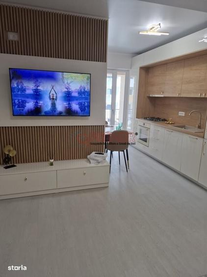 Apartament cu 3 camere în Central — fotografia 3