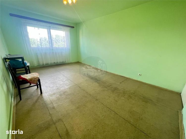 Apartament 2 camere decomandat balcon pivnita zona Vasile Aaron - 6