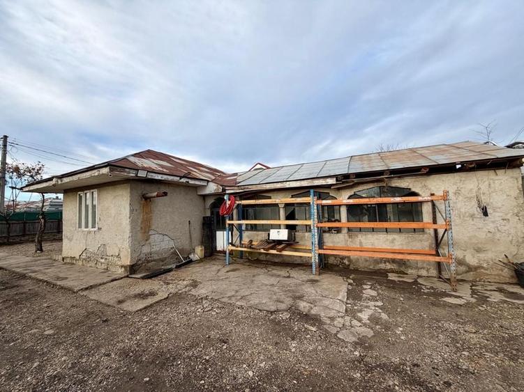 Spațiu comercial, în Matca