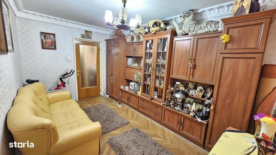 Apartament cu 2 camere decomandat în Central