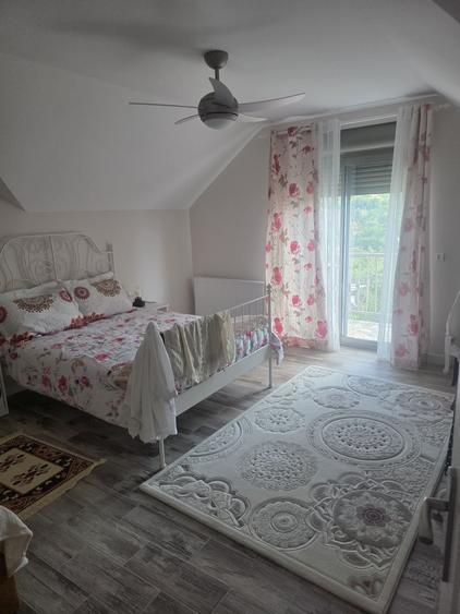 Casă cu 4 camere în Sărata