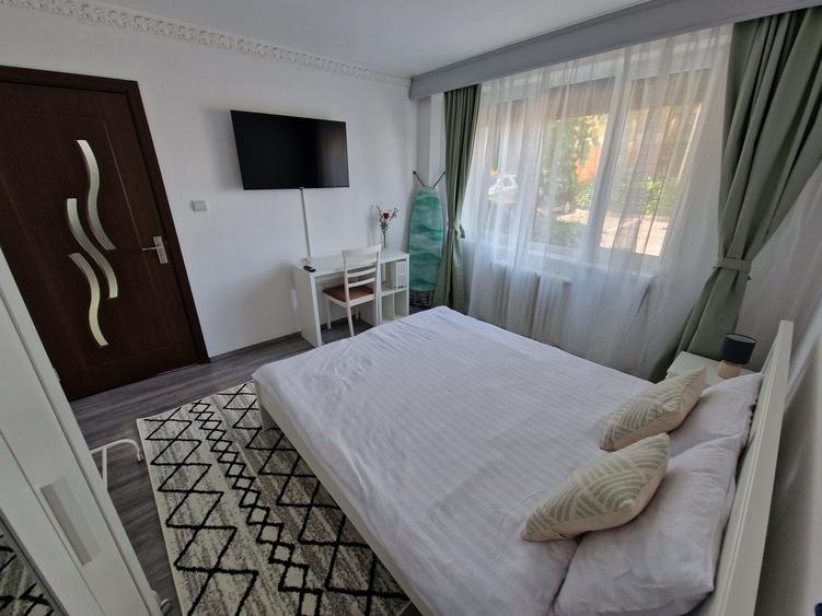 Apartament cu 2 camere decomandat în Preajba Mare