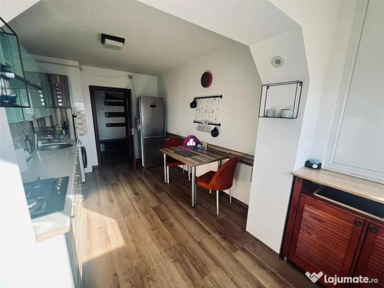 Apartament cu 2 camere decomandat, mobilat în Republicii