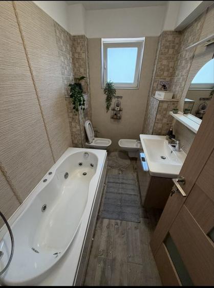 Apartament cu 2 camere decomandat în Galata