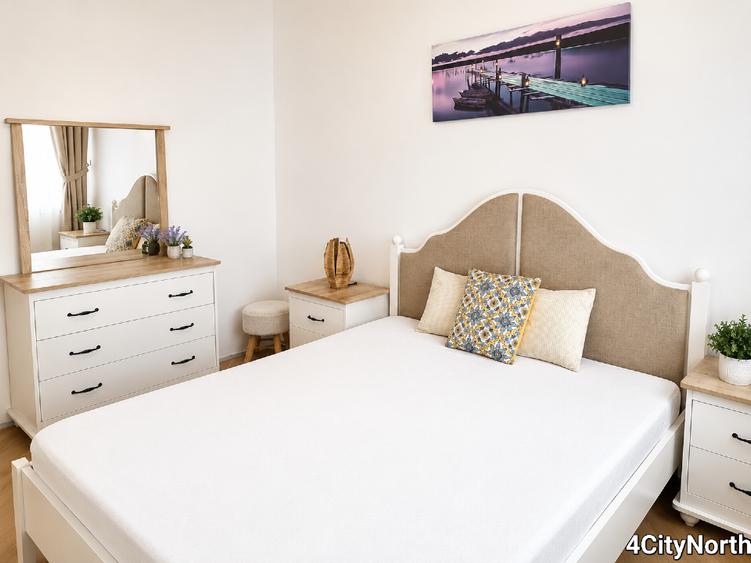 Apartament cu 2 camere decomandat, mobilat în Central