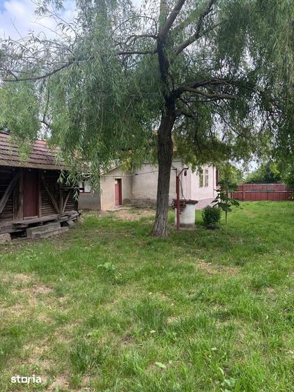 Casă cu 3 camere cu Teren 2775 Mp în Cornățelu