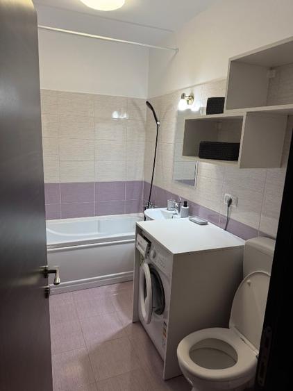Apartament cu 2 camere semidecomandat, mobilat în Sânpetru