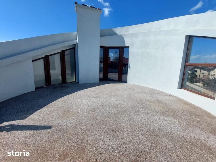 Casă cu 6 camere cu Teren 719 Mp în Ghencea