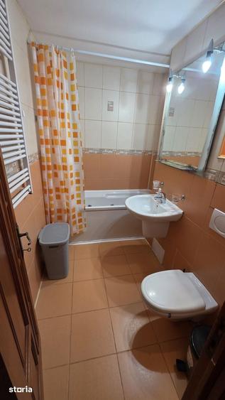 Apartament cu 4 camere în Est