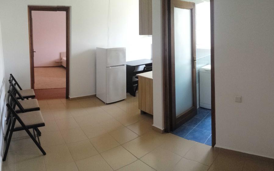 Garsonieră decomandată în Central