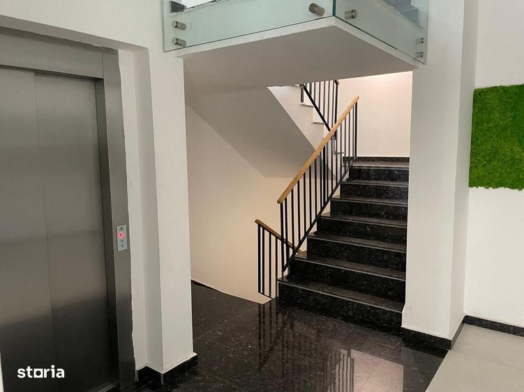 Apartament cu 4 camere, mobilat în Central