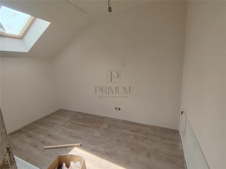 Duplex cu 4 camere cu Canalizare în Moșnița Nouă